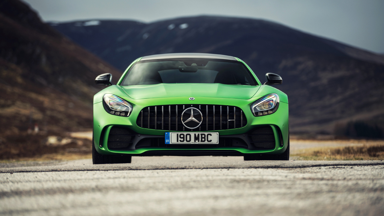 Green Mercedes Benz Car on Road During Daytime. Wallpaper in 1280x720 Resolution
