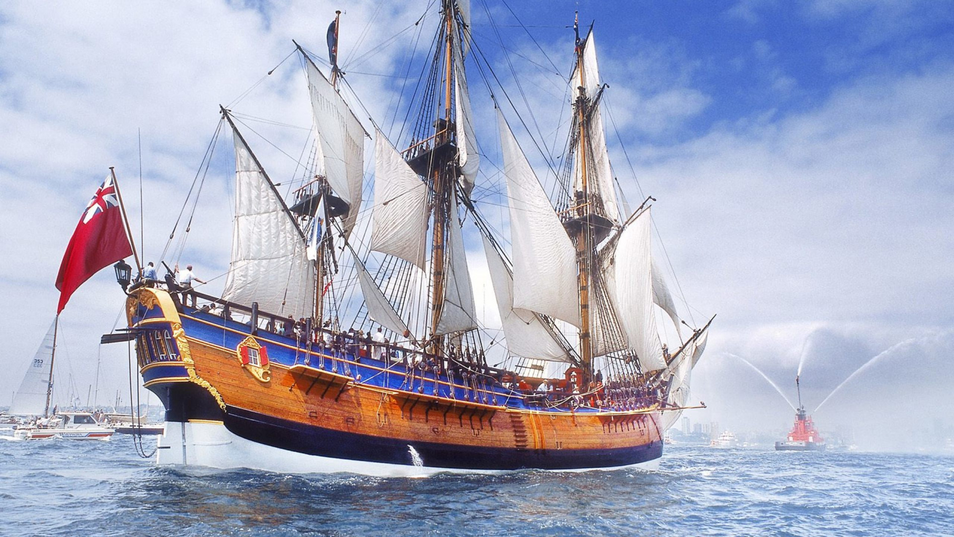 Braunes Und Weißes Segelschiff Auf Dem Wasser. Wallpaper in 1920x1080 Resolution