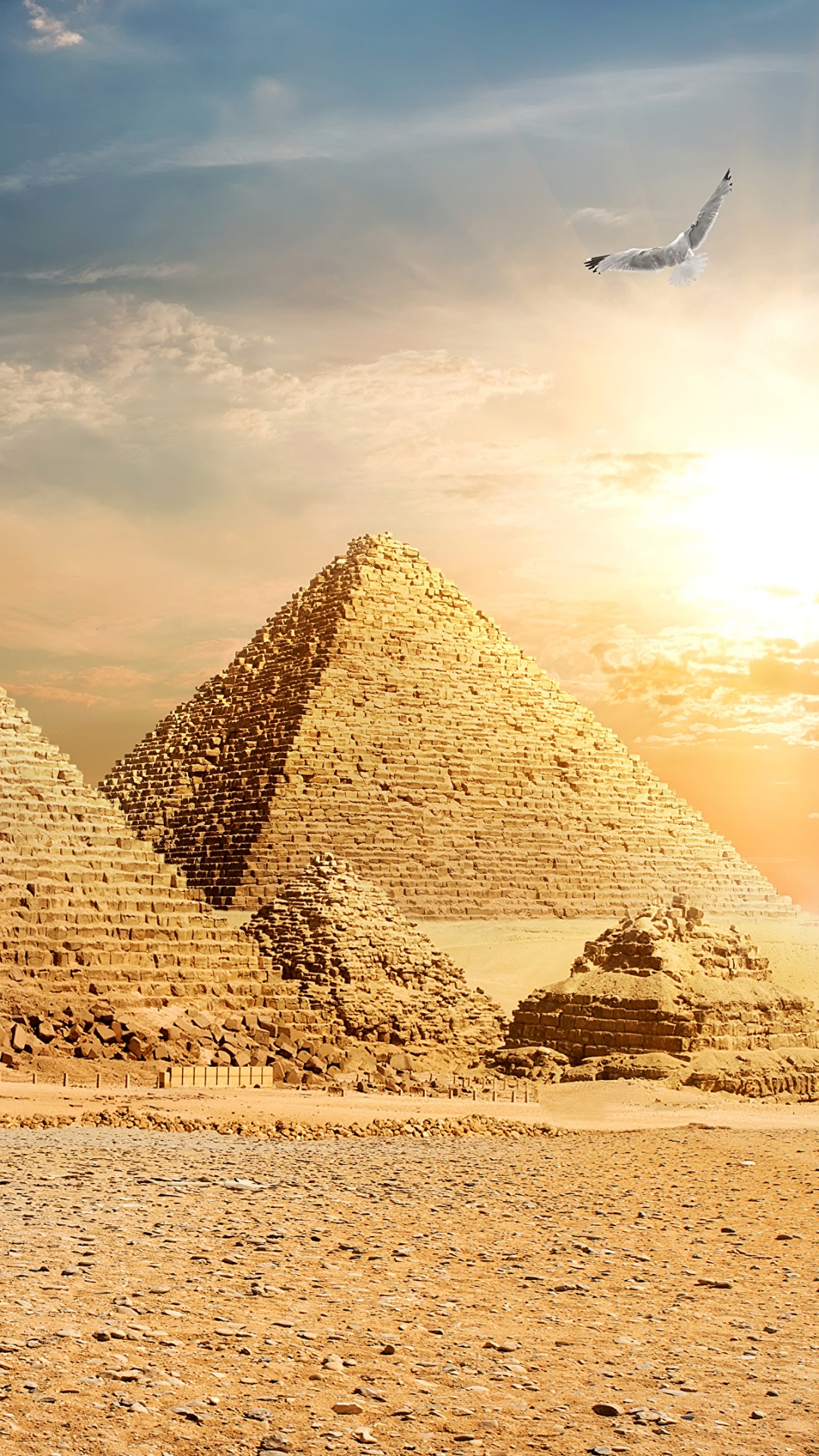 Pyramide Unter Blauem Himmel Tagsüber. Wallpaper in 1080x1920 Resolution