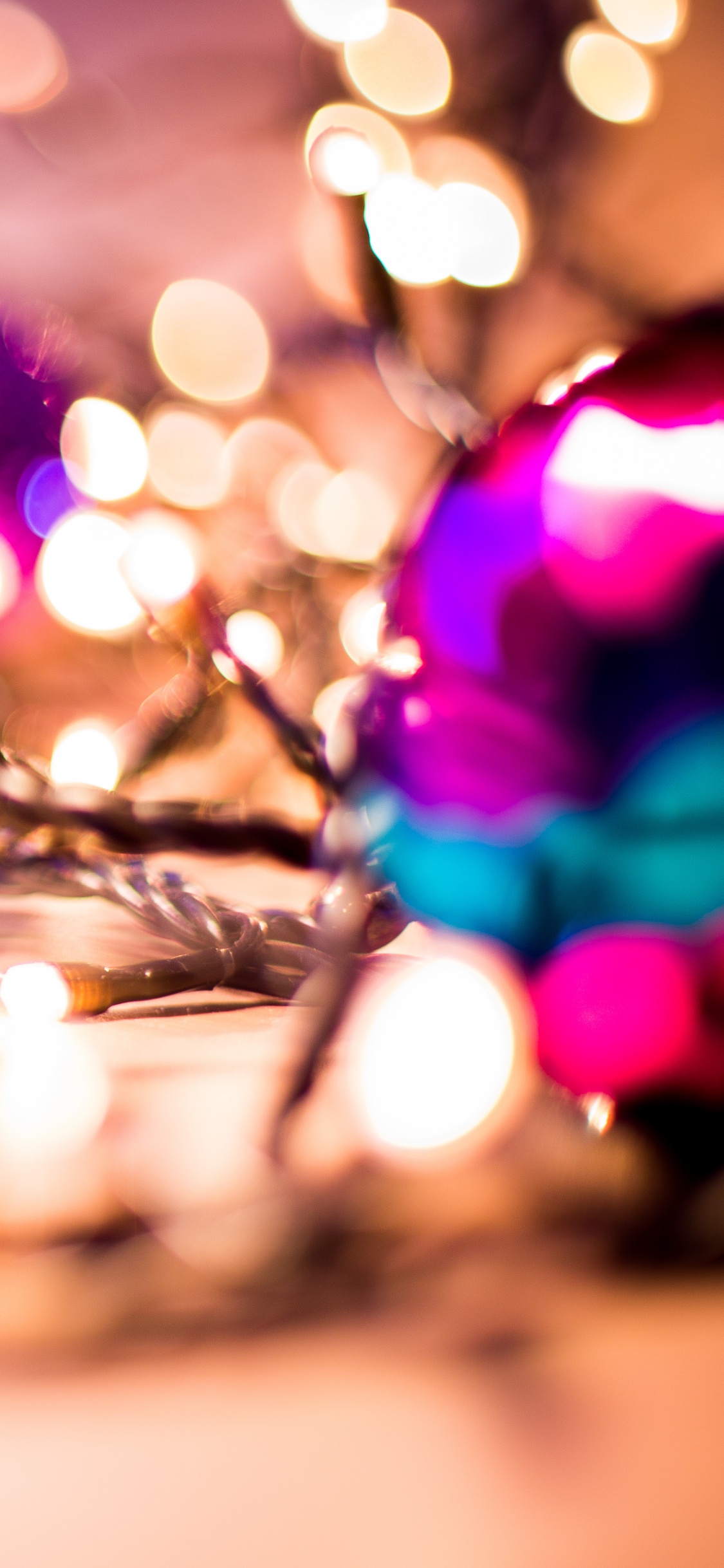 Weihnachten, Weihnachts-und Ferienzeit, Weihnachtsbeleuchtung, Pink, Licht. Wallpaper in 1125x2436 Resolution