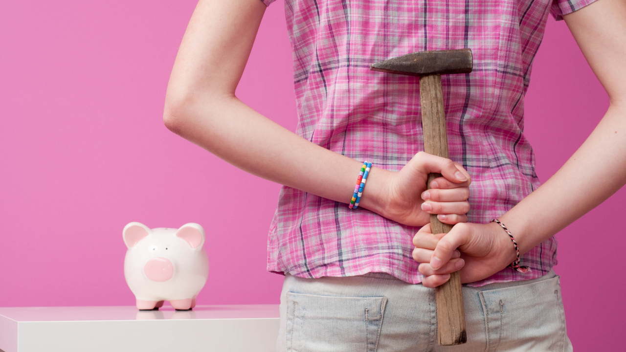 Pink, Enfant, Pinkie, Économie, Banque. Wallpaper in 1280x720 Resolution