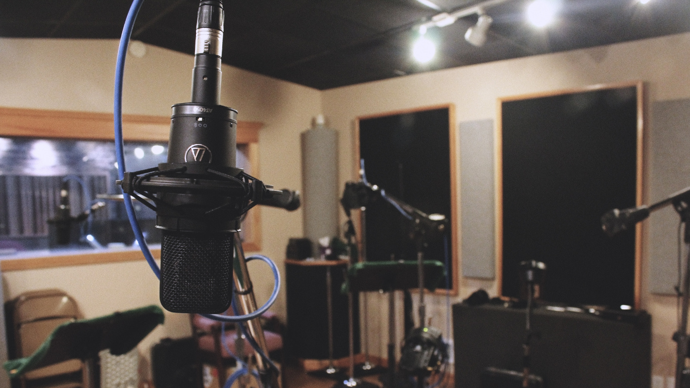 Microphone, Recording Studio, Studio, Microphone Stand, Audio Equipment. Wallpaper in 1366x768 Resolution