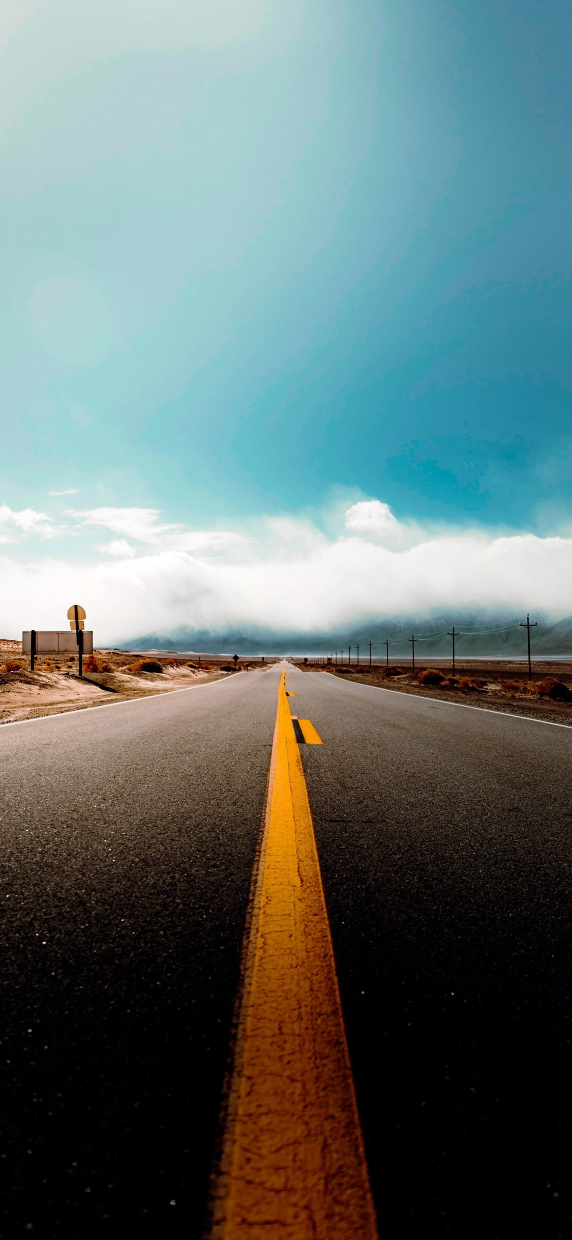 la Superficie de la Carretera, Carretera, Tarmacadam, Ambiente, Asfalto. Wallpaper in 1125x2436 Resolution