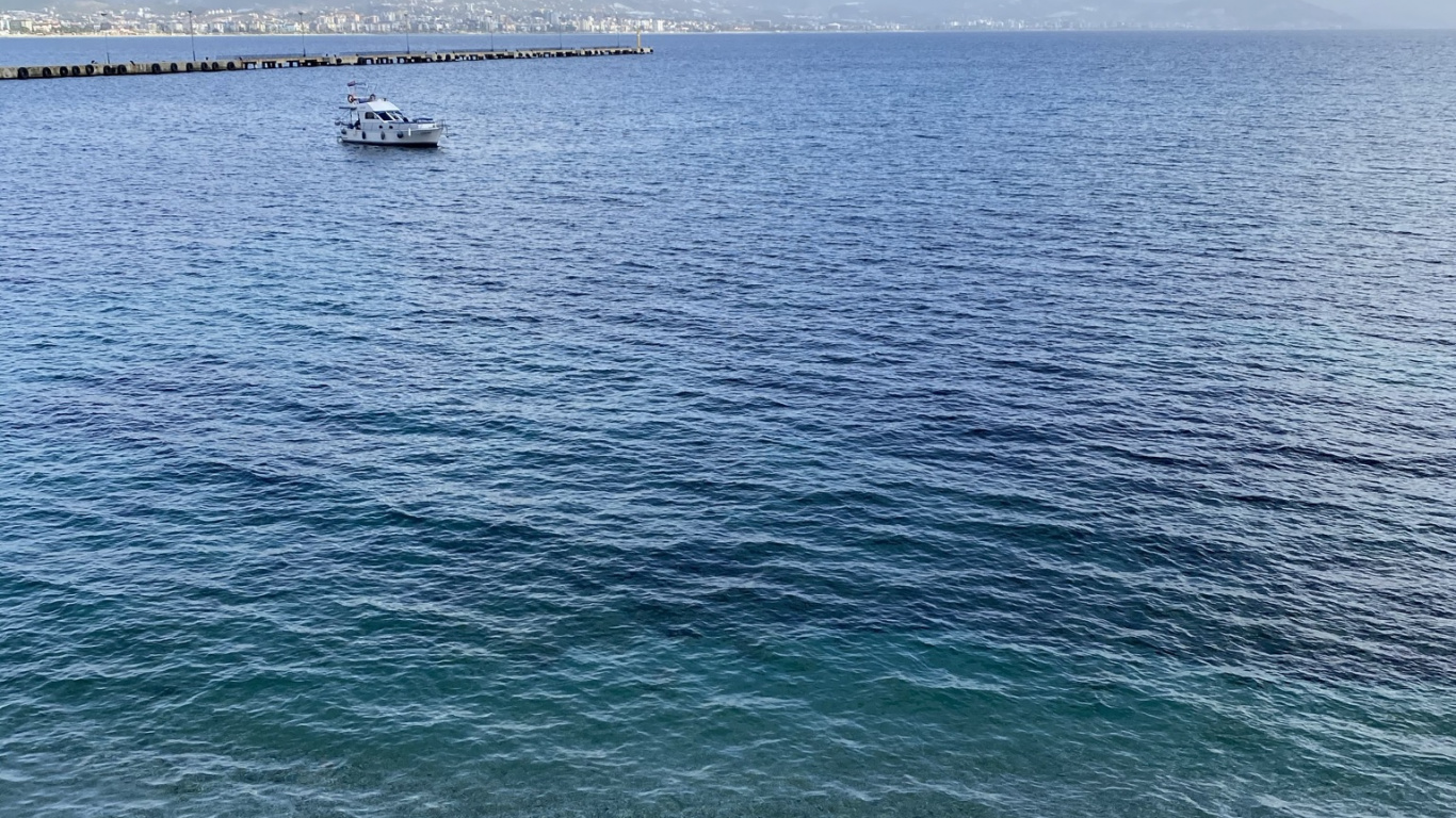 Kizilkule, Agua, Los Recursos de Agua, Barco, Azure. Wallpaper in 1366x768 Resolution