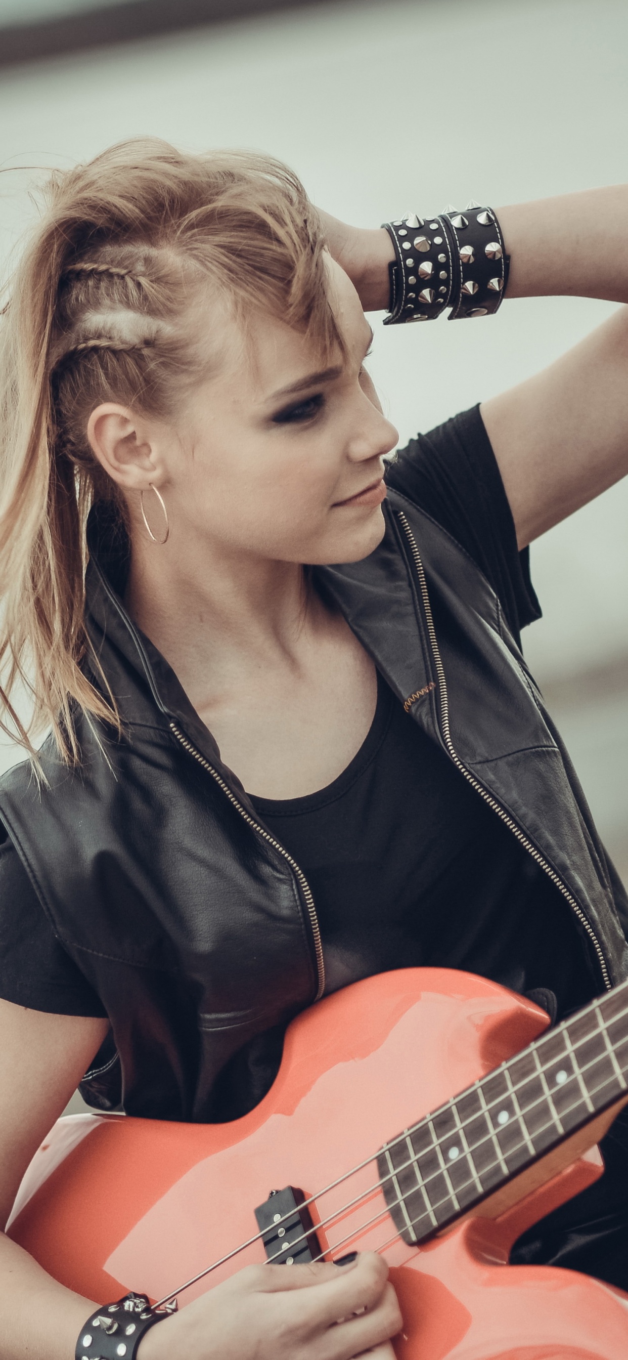 Gitarrist, Musiker, Gezupfte Saiteninstrumente, Musik, Bass. Wallpaper in 1242x2688 Resolution