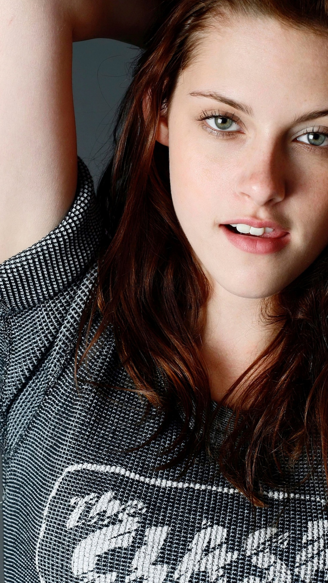 Kristen Stewart, Ocaso, Bella Swan, la Celebridad, Cabello. Wallpaper in 1080x1920 Resolution