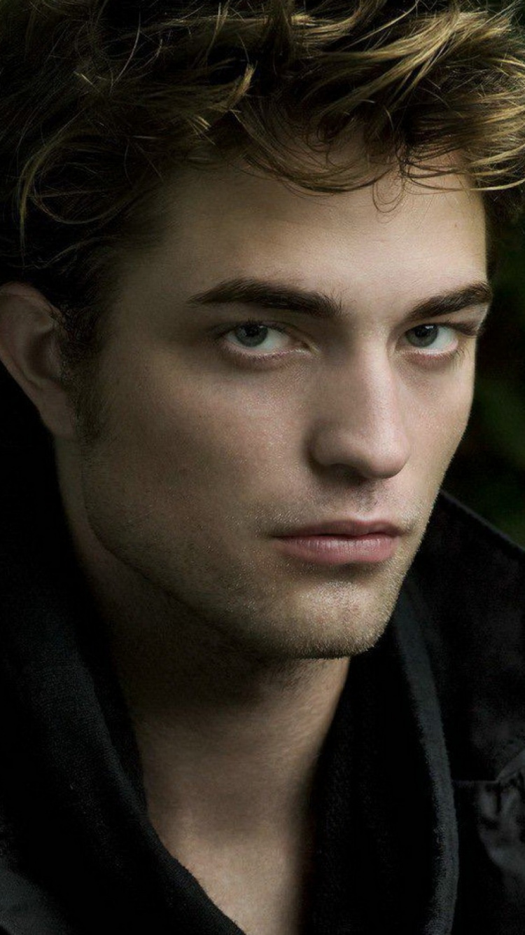 Robert Pattinson, Edward Cullen, Die Twilight-saga, Dämmerung, Mädchen. Wallpaper in 750x1334 Resolution