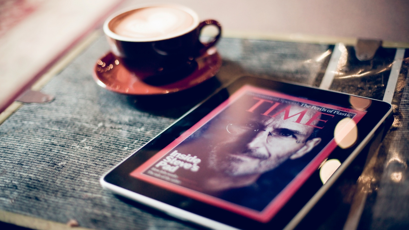 Brown Ceramic Mug on Brown Wooden Table. Wallpaper in 1366x768 Resolution