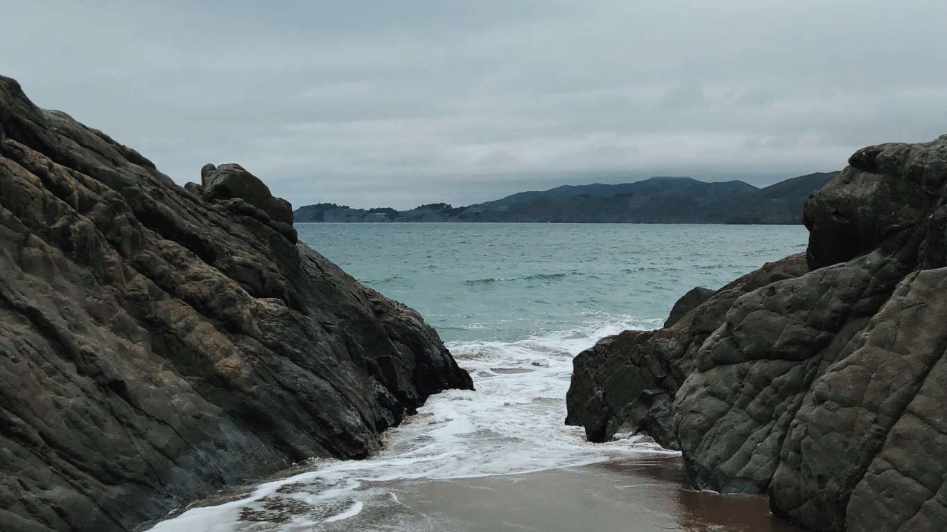 大海, 海岸, 人体内的水, 岸边, 海洋 壁纸 1366x768 允许
