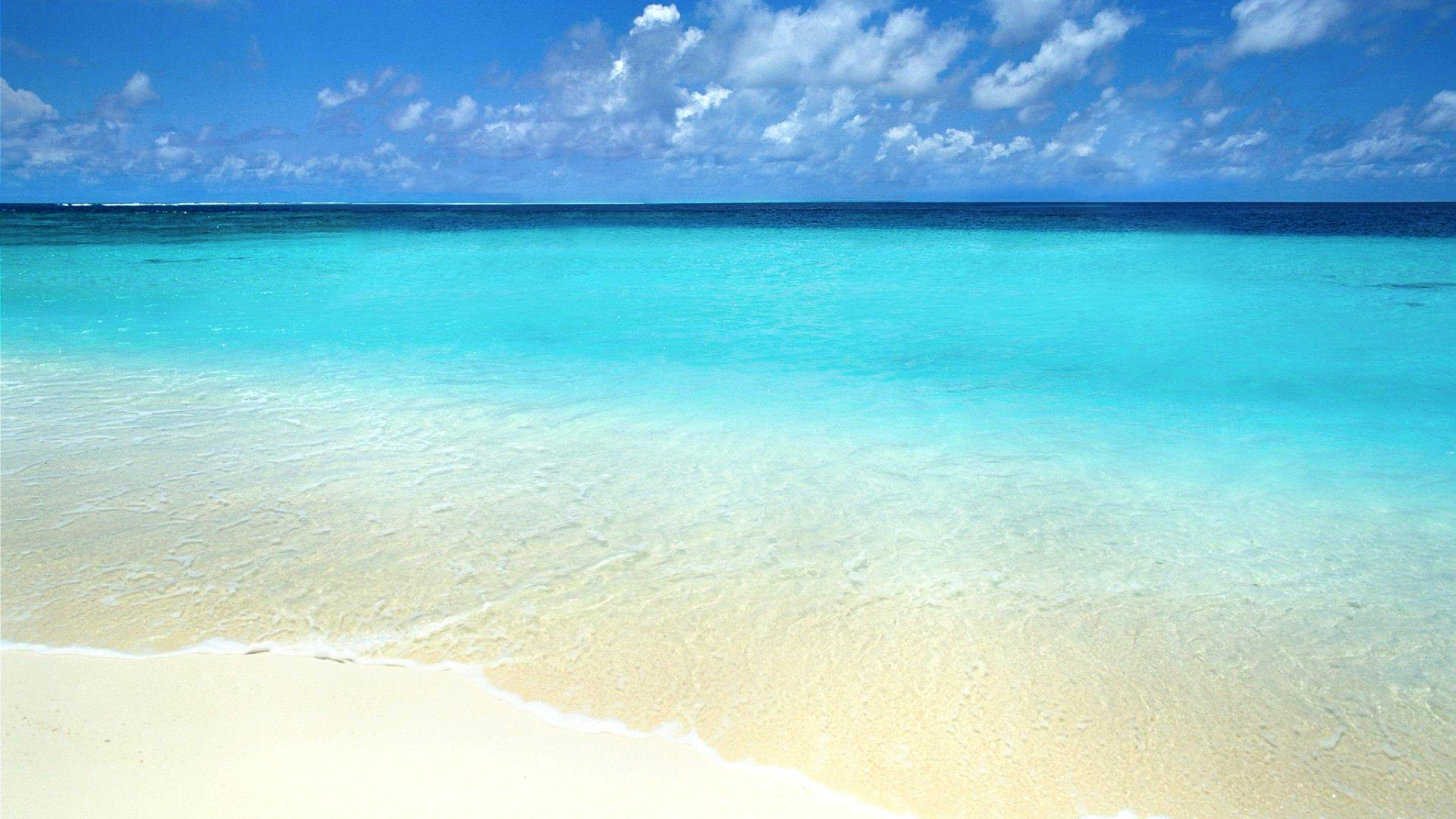 Mer Bleue Sous Ciel Bleu Pendant la Journée. Wallpaper in 1920x1080 Resolution