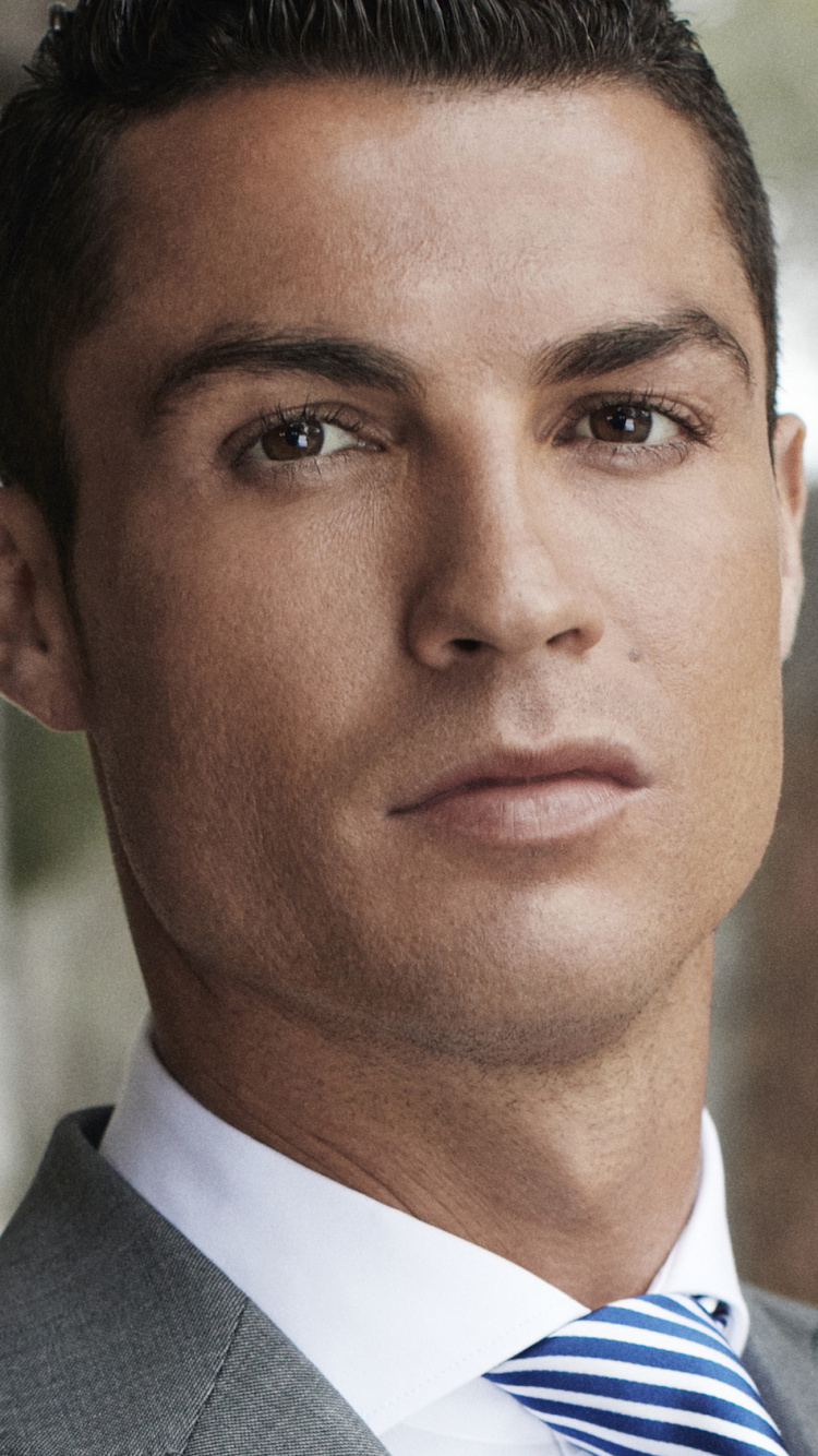 Cristiano Ronaldo, el Real Madrid c f, Cabello, Entrecejo, Ceja. Wallpaper in 750x1334 Resolution
