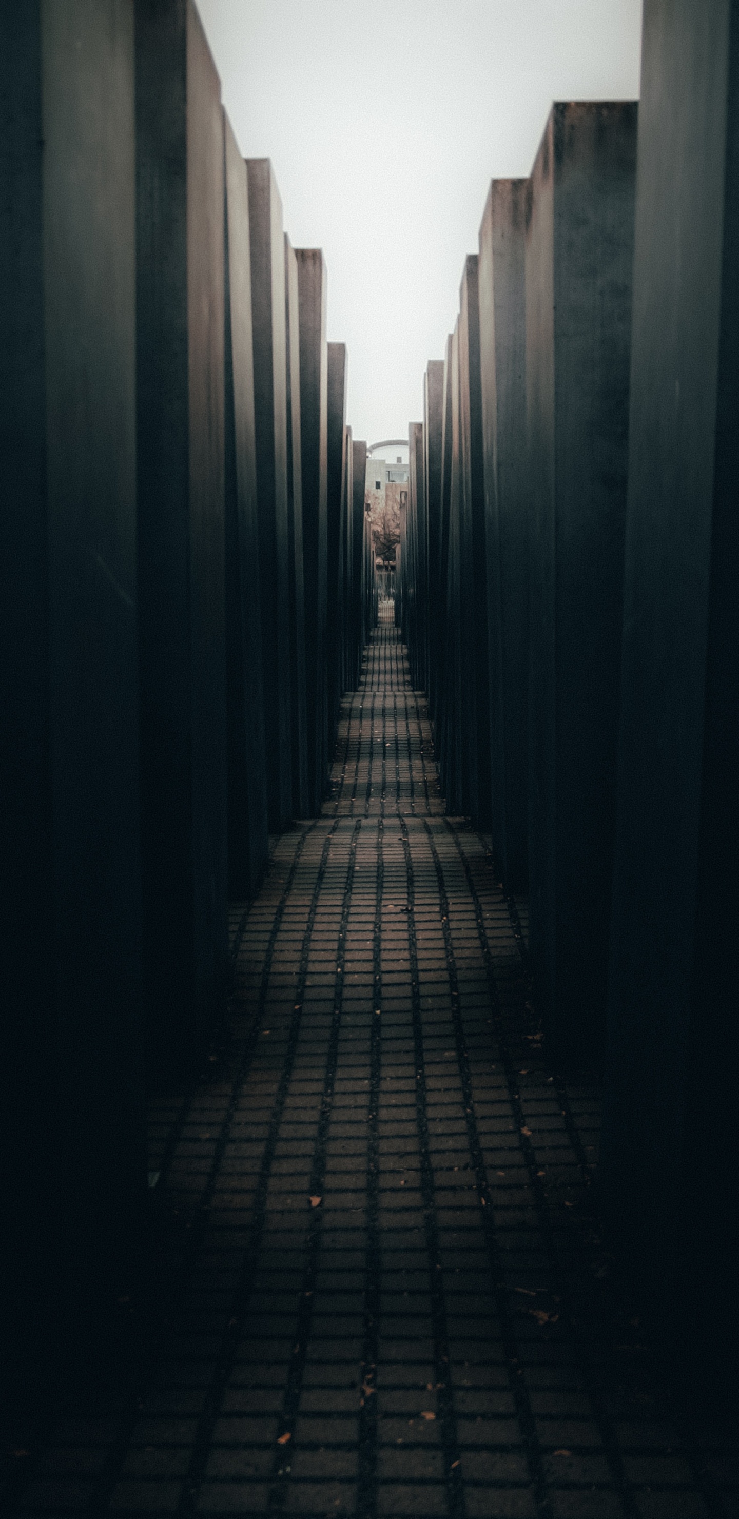 Black and Gray Concrete Building. Wallpaper in 1440x2960 Resolution