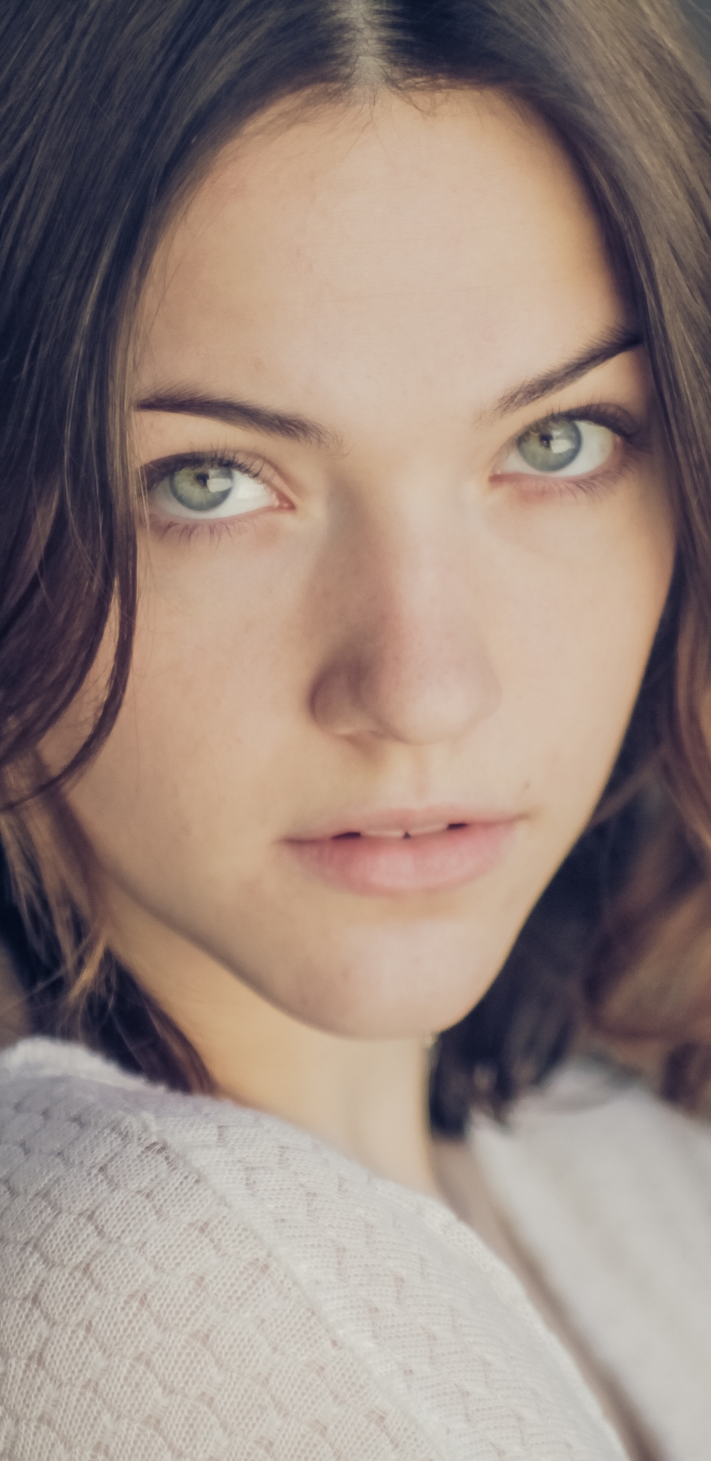 Violett Beane, The Flash, Jesse Chambers, Flash, Actor. Wallpaper in 1440x2960 Resolution