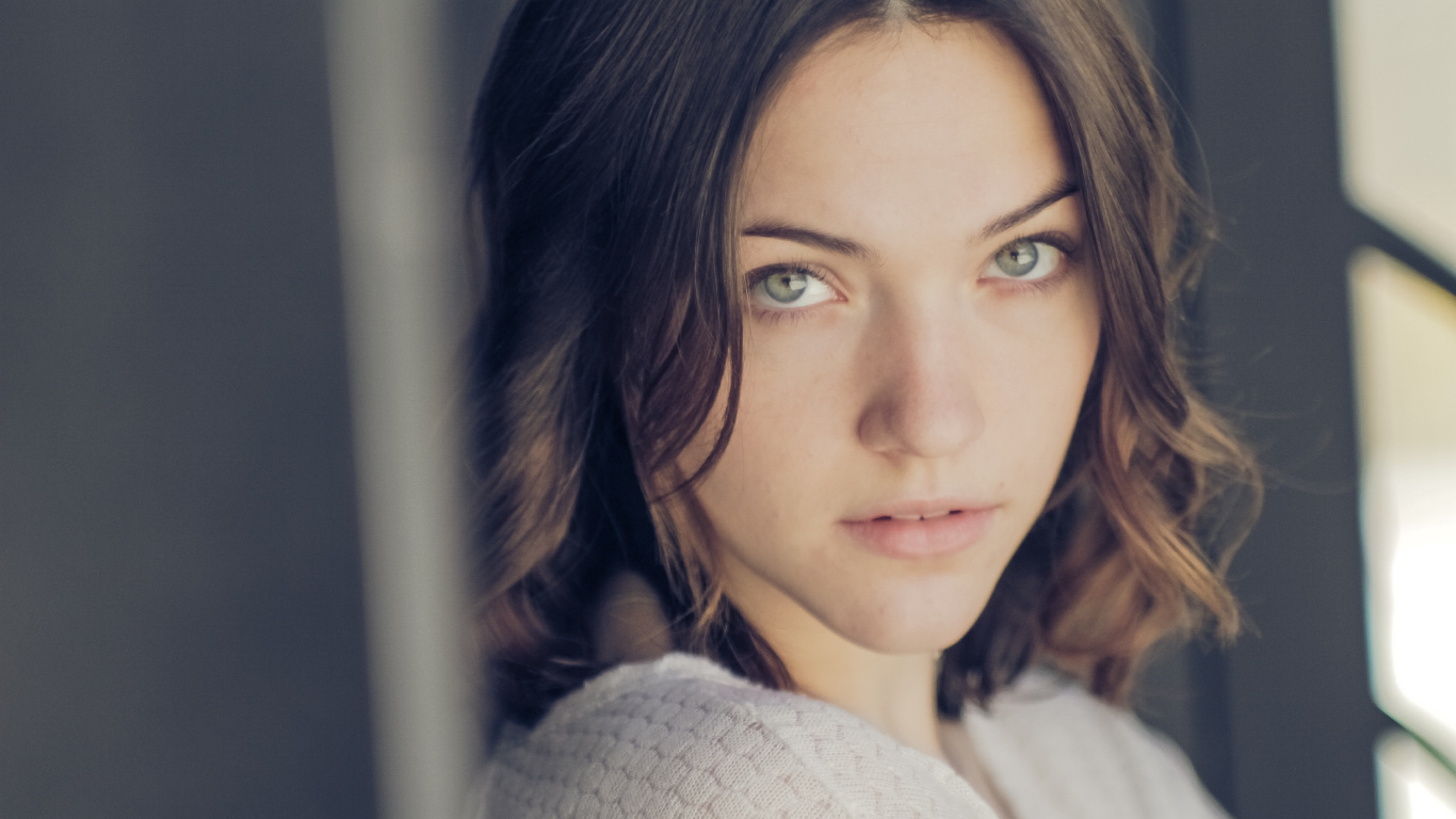 Flash, Schauspieler, Haar, Gesicht, Augenbraue. Wallpaper in 1366x768 Resolution