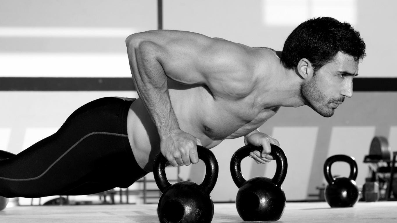 Kettlebell, Körperliche Fitness, Krafttraining, Hanteln, Sportgeräte. Wallpaper in 1366x768 Resolution