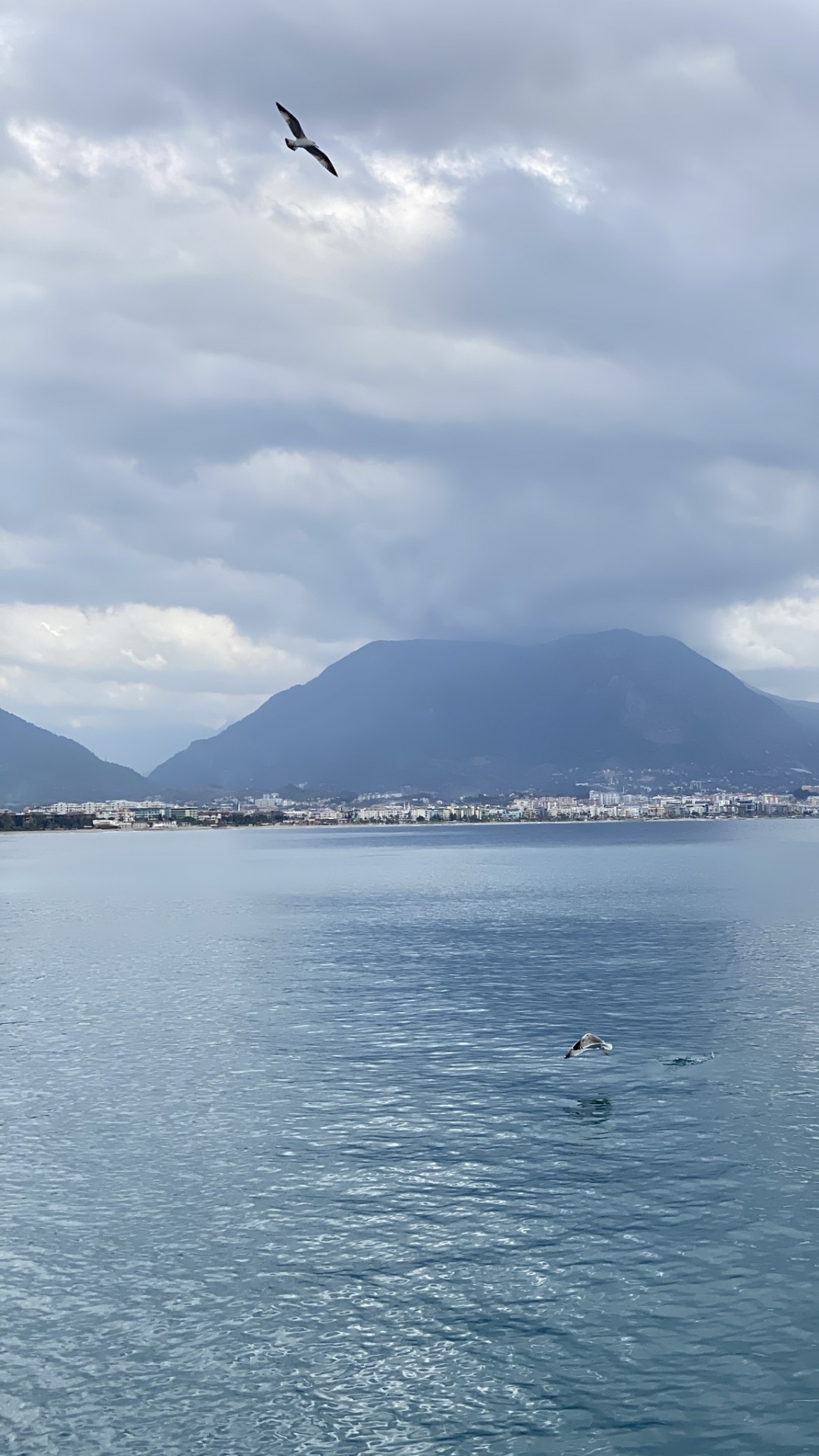 Cloud, Water, Water Resources, Atmosphere, Mountain. Wallpaper in 1080x1920 Resolution