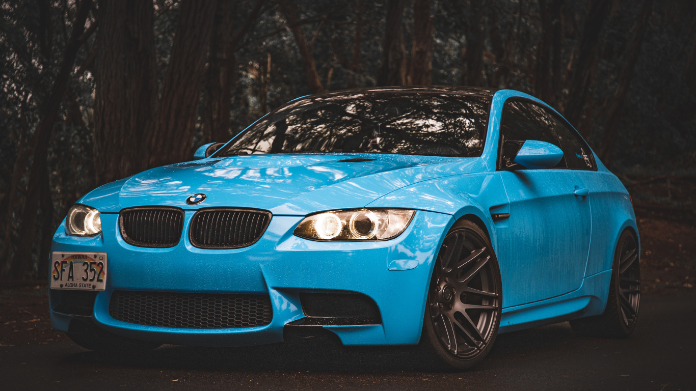 Blau Bmw m3 Coupe. Wallpaper in 1366x768 Resolution