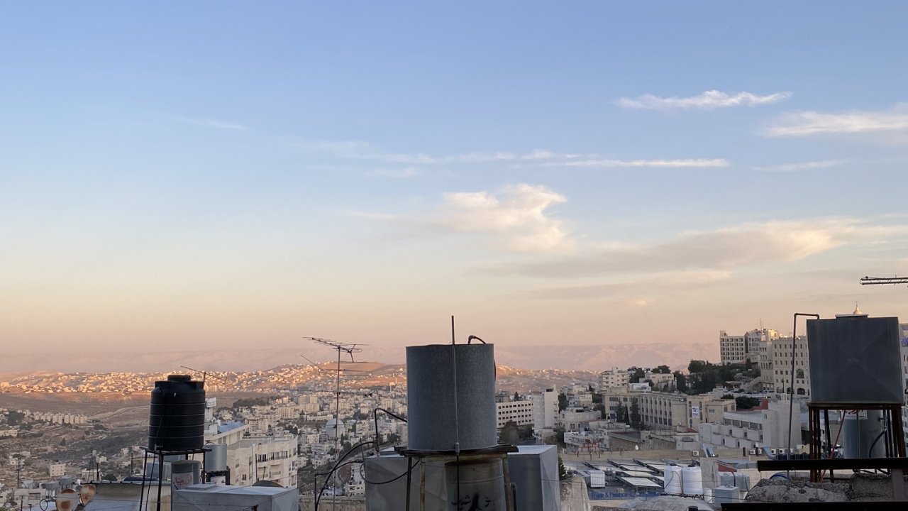 Skyscraper, Horizon, Roof, Composite Material, Evening. Wallpaper in 1280x720 Resolution