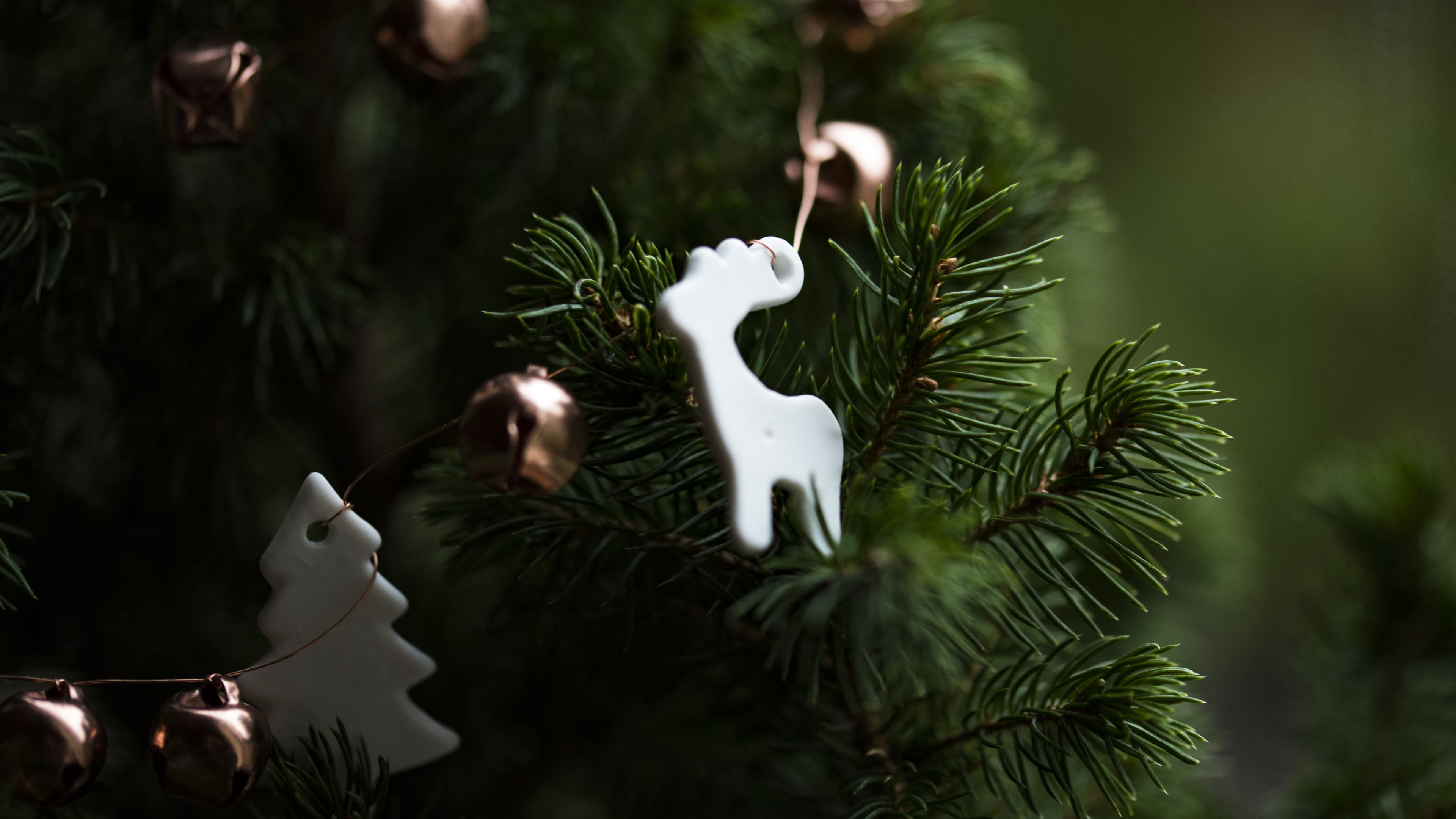 Weihnachten, Weihnachtsbaum, Christmas Ornament, Weihnachtsmann, Weihnachtsdekoration. Wallpaper in 3840x2160 Resolution