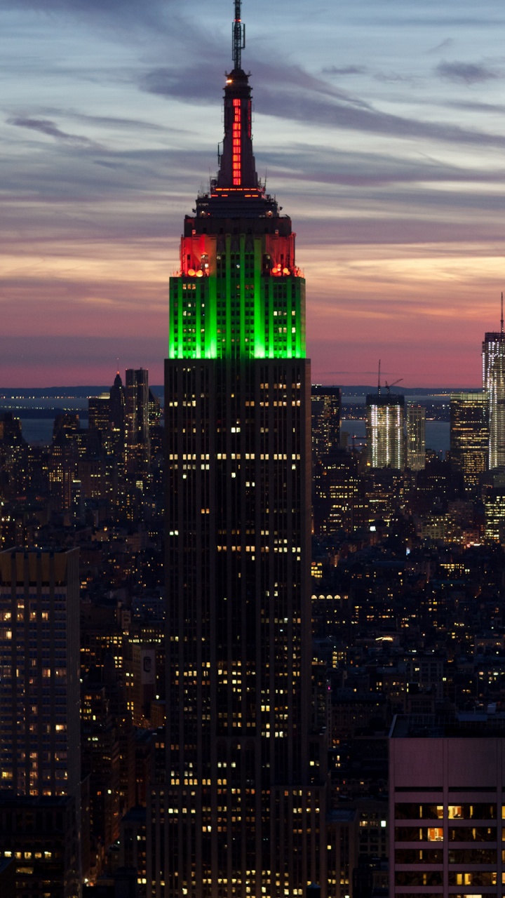 Skyline Der Stadt Bei Nacht Night. Wallpaper in 720x1280 Resolution