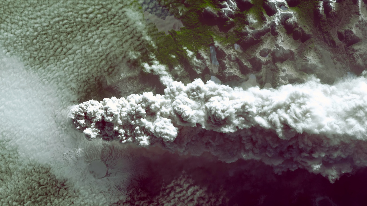 Birds Eye View of Ocean Waves. Wallpaper in 1280x720 Resolution