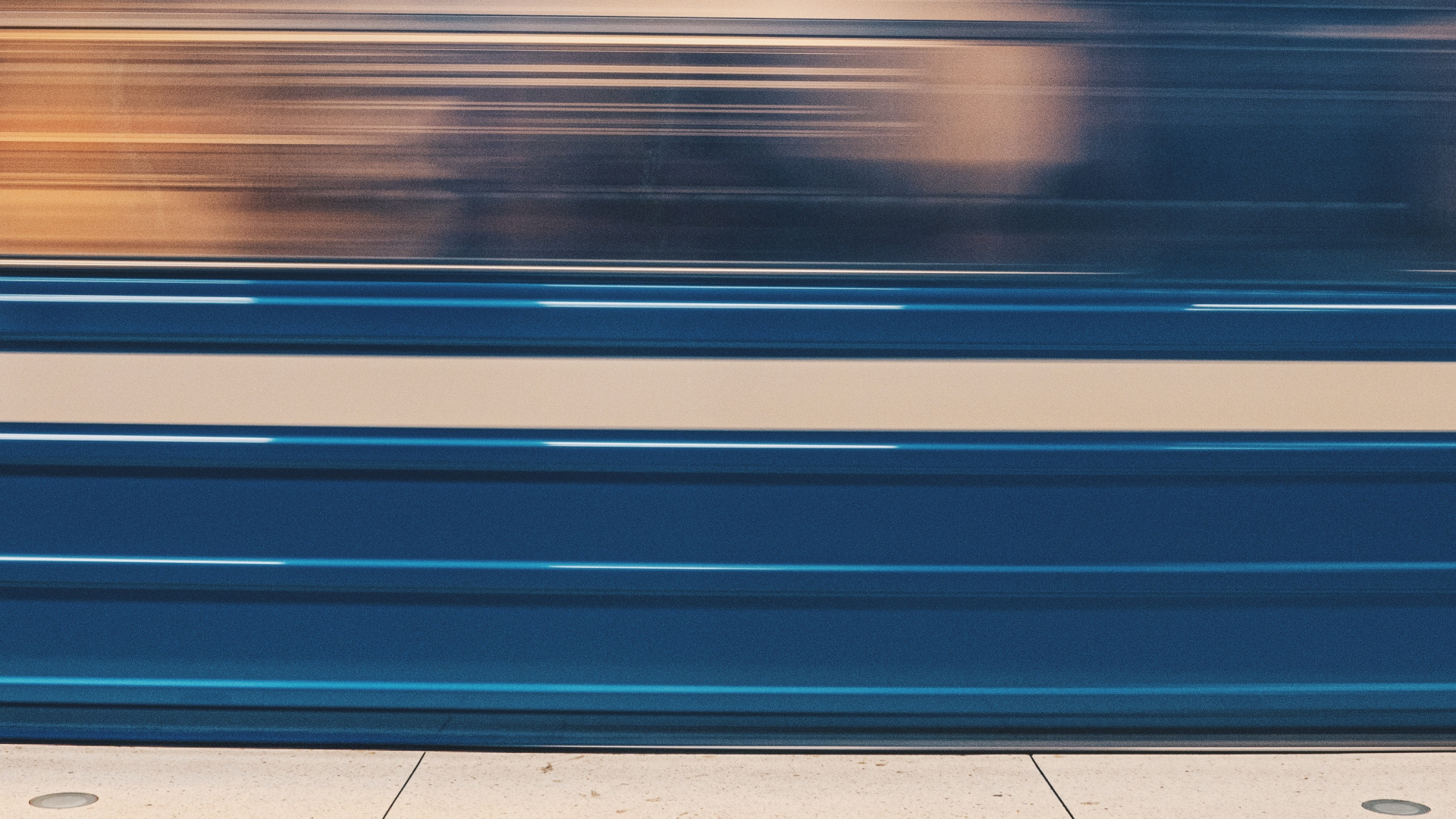 Blue and Brown Wooden Bench. Wallpaper in 1920x1080 Resolution
