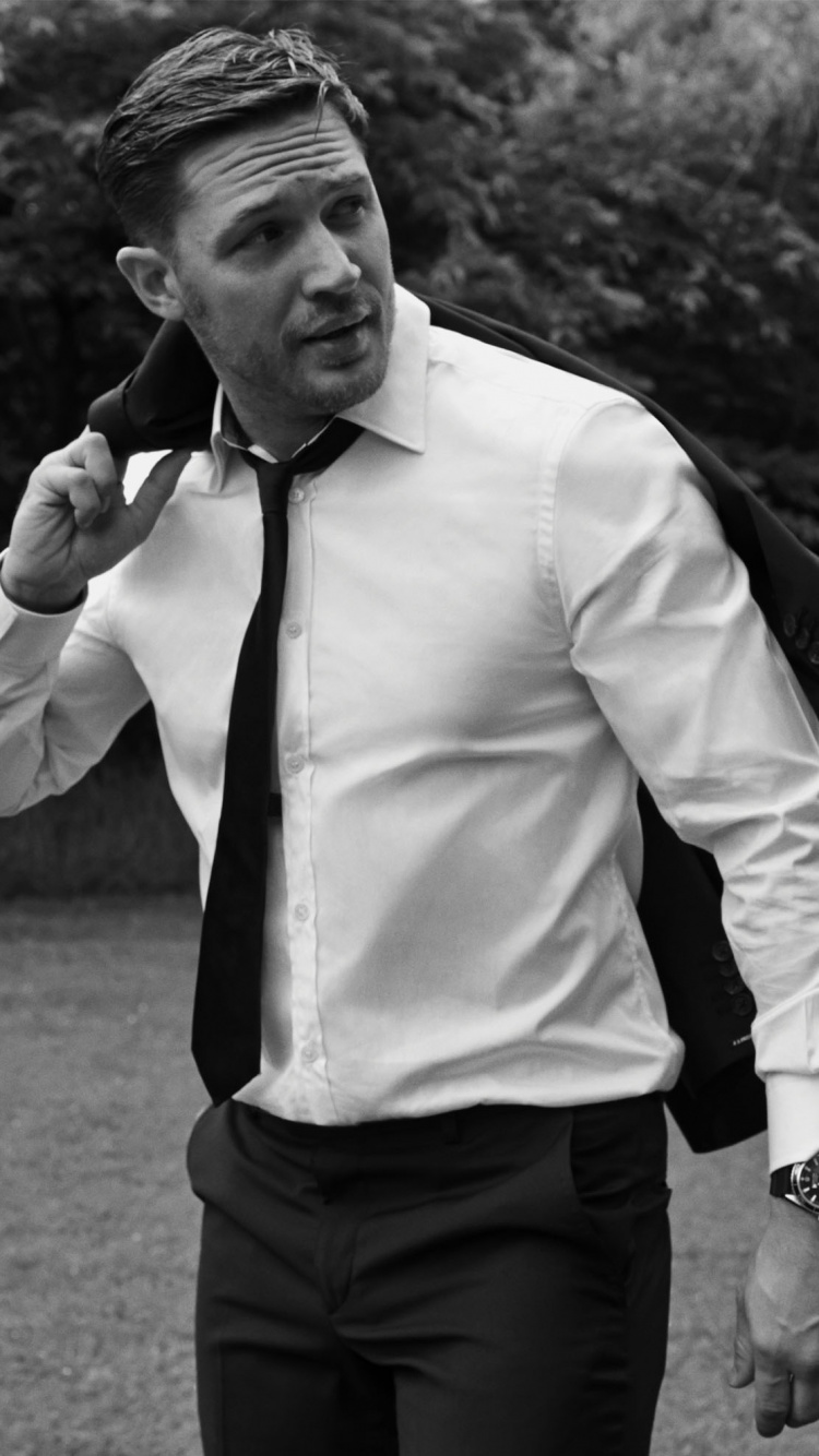 Tom Hardy, Blanco, Data, Actor, Persona. Wallpaper in 750x1334 Resolution