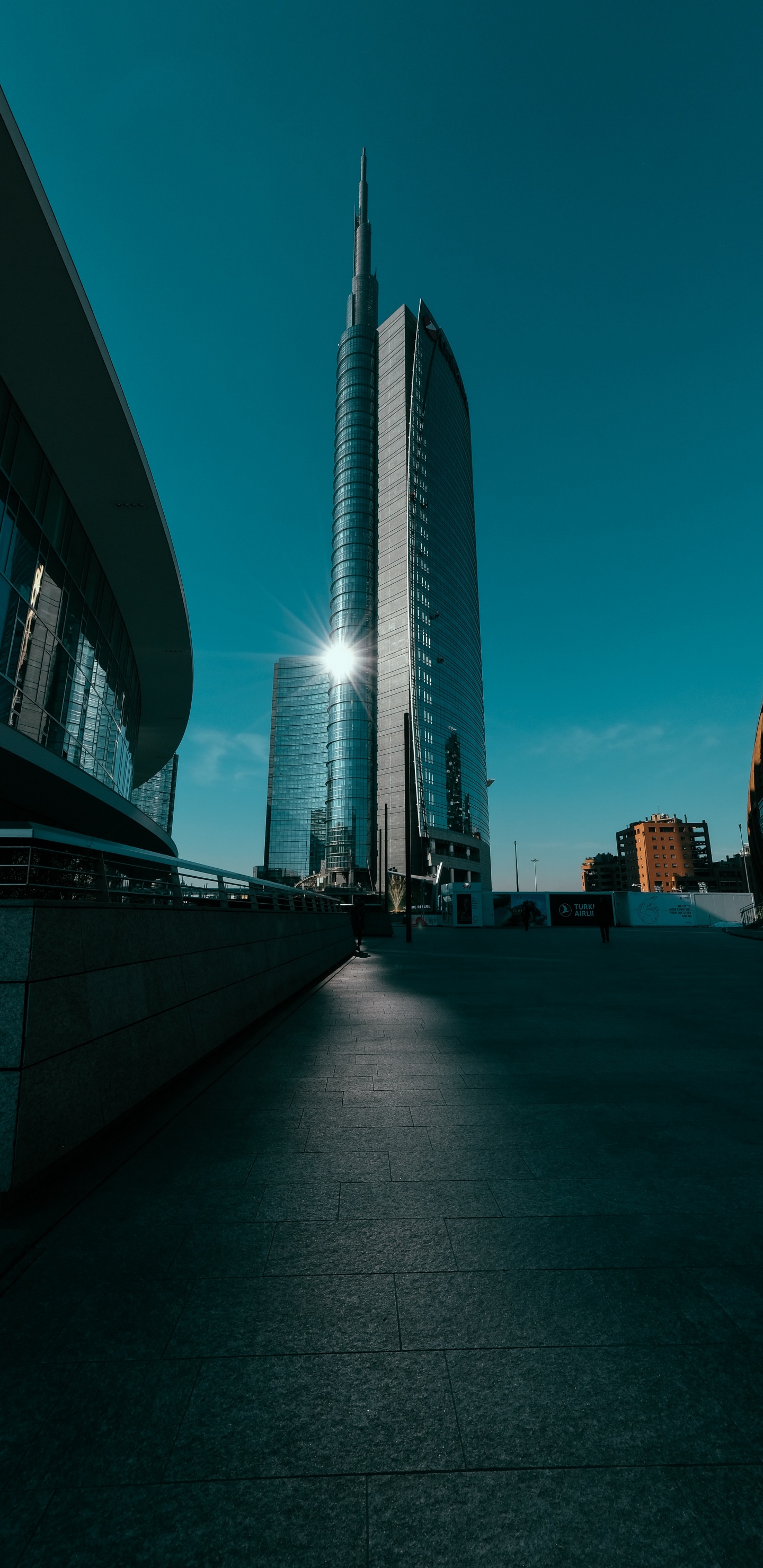 Skyline Der Stadt Bei Nacht Night. Wallpaper in 1440x2960 Resolution