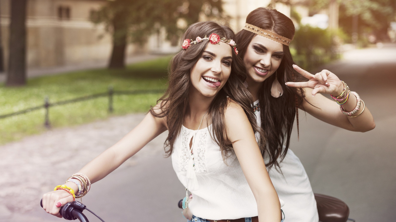 Amitié, Amusement, Sourire, Mode, Bonheur. Wallpaper in 1280x720 Resolution