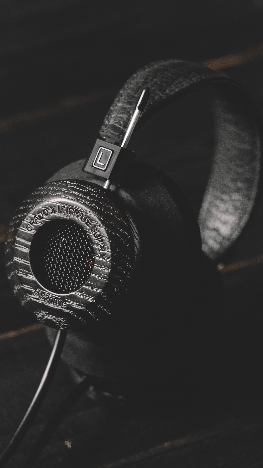 Auriculares, Negro, Rueda, la Señal de Audio, Equipo de Audio. Wallpaper in 1080x1920 Resolution