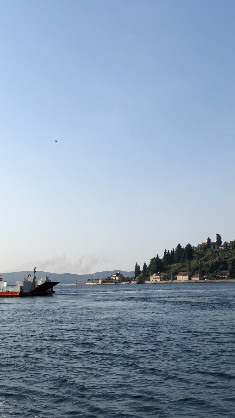 la Vía Navegable, Agua, Moto de Agua, Barco, Mar. Wallpaper in 750x1334 Resolution