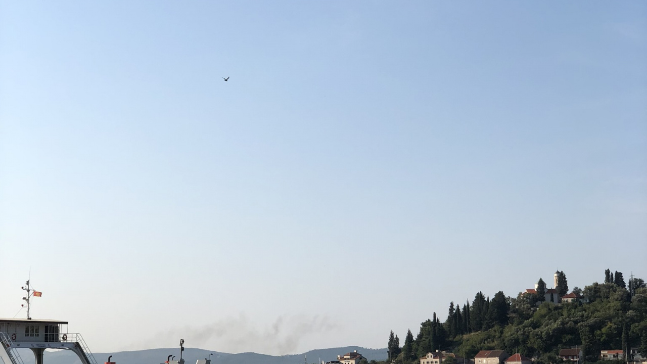 Waterway, Water, Watercraft, Boat, Bank. Wallpaper in 1280x720 Resolution