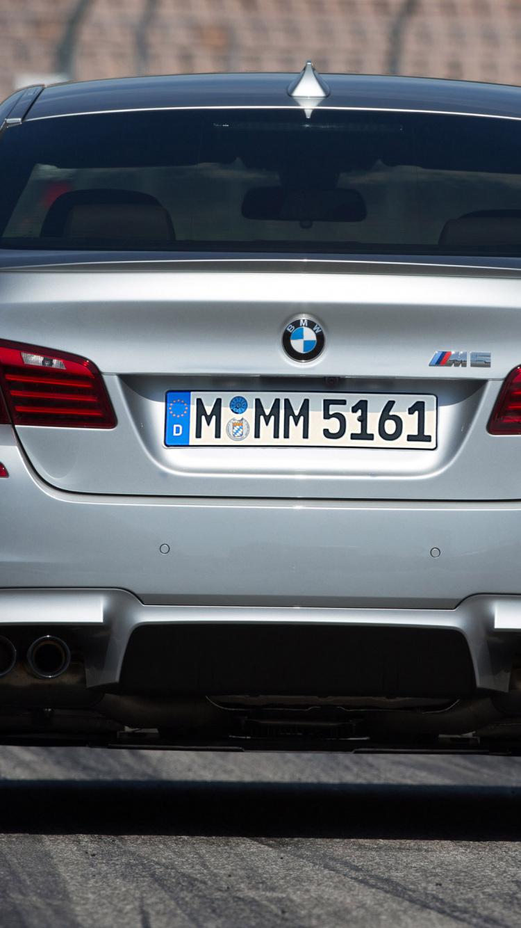 Coupé Bmw m 3 Blanc. Wallpaper in 750x1334 Resolution