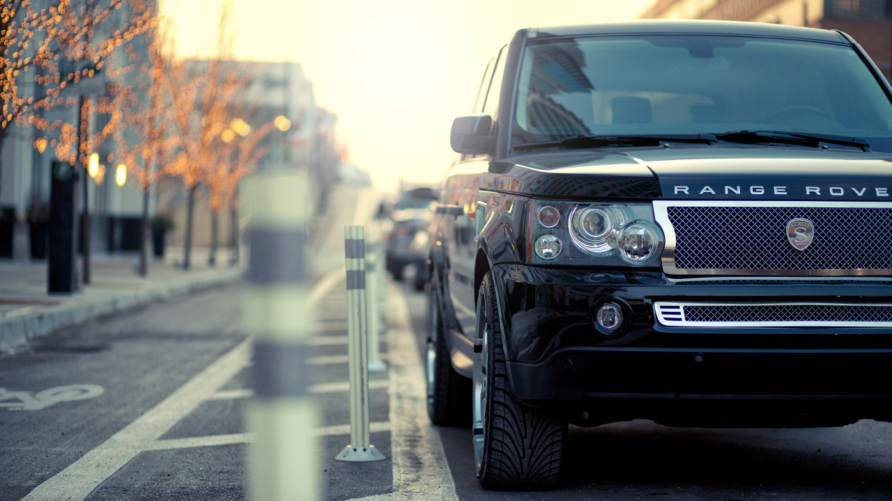 Schwarze Mercedes Benz g Klasse Tagsüber Unterwegs. Wallpaper in 1280x720 Resolution