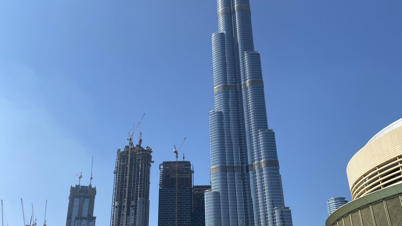 Dubai, Burj Khalifa, Torre de Bloques, Arquitectura, Área Urbana. Wallpaper in 1366x768 Resolution