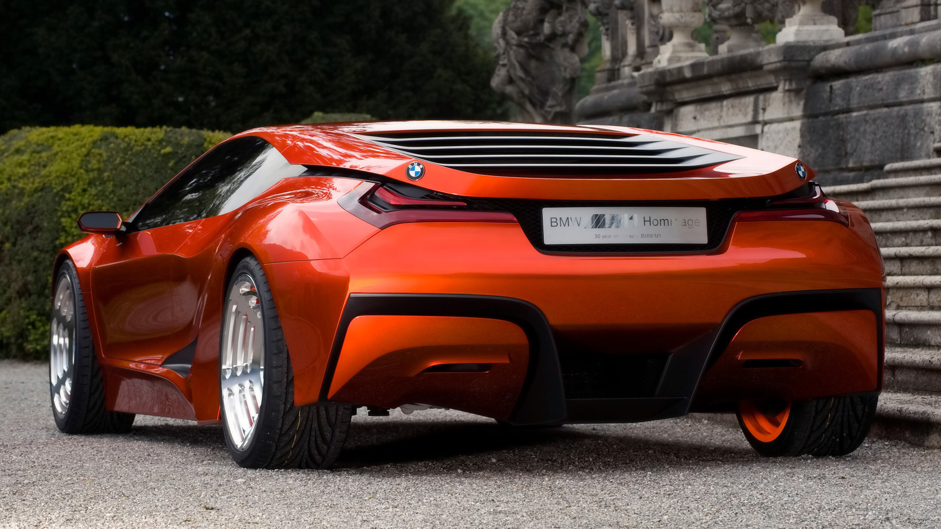 Voiture Orange Sur Route Pendant la Journée. Wallpaper in 1920x1080 Resolution