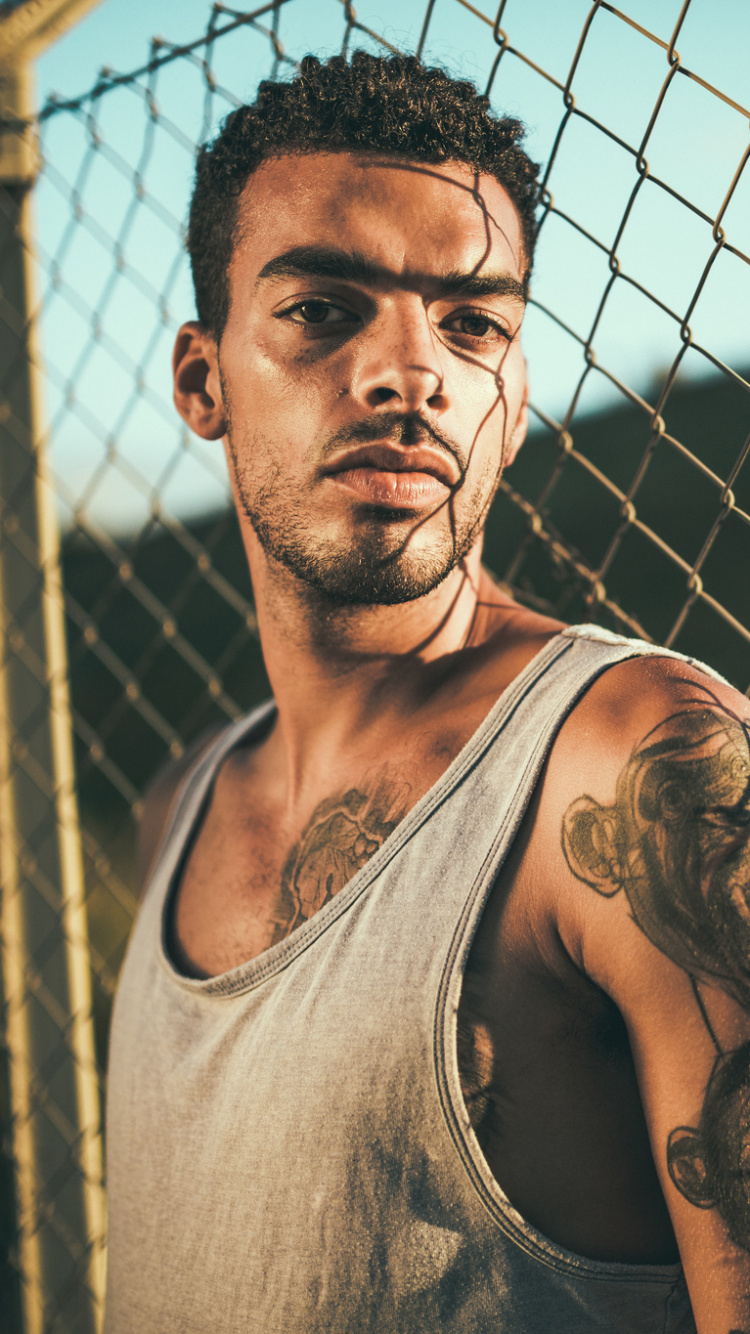 Les Poils du Visage, L'homme, Muscle, Matt Damon, Poitrine. Wallpaper in 750x1334 Resolution