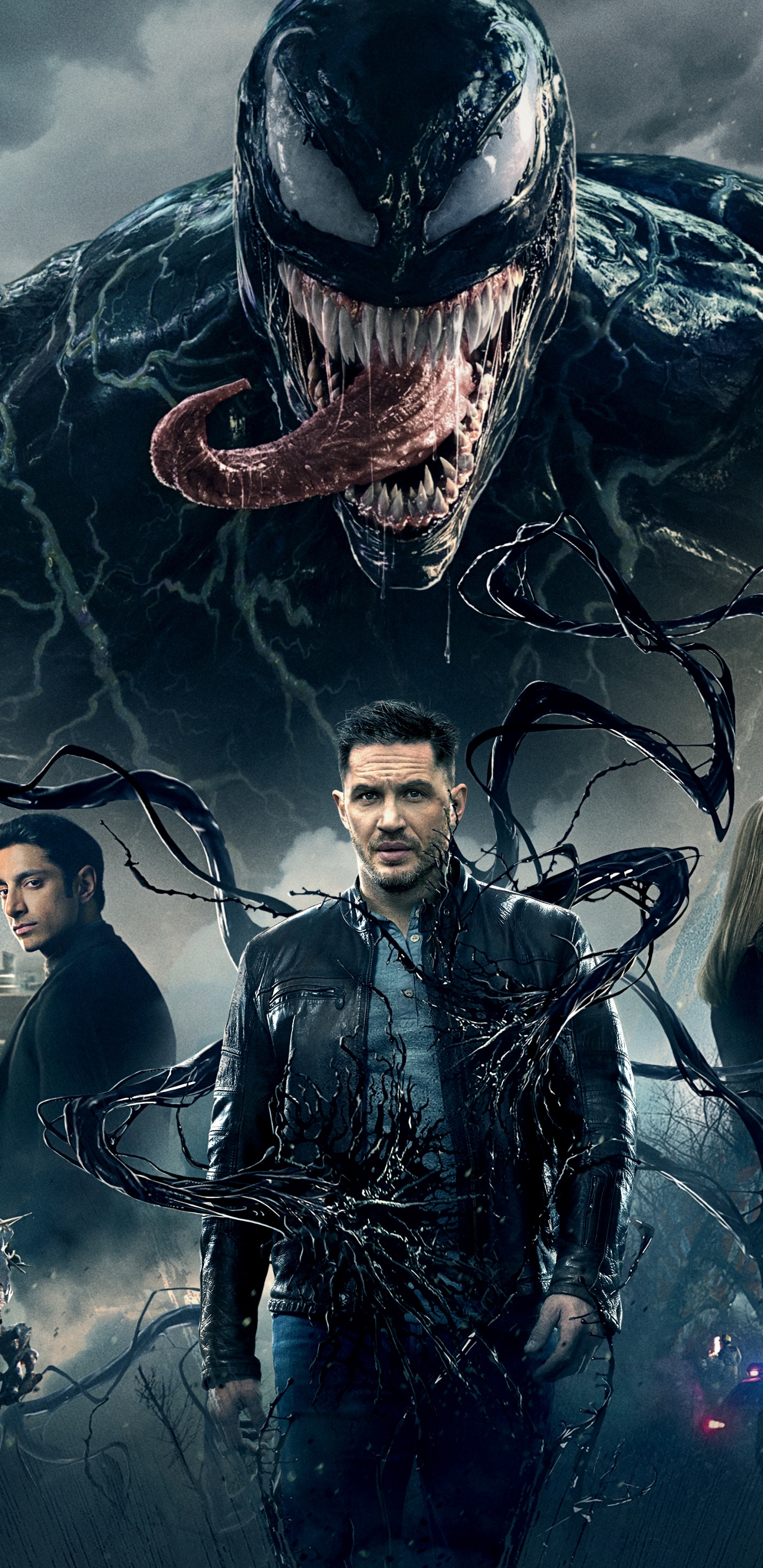 L'homme et la Femme Debout à Côté de L'homme en Blouson de Cuir Noir. Wallpaper in 1440x2960 Resolution