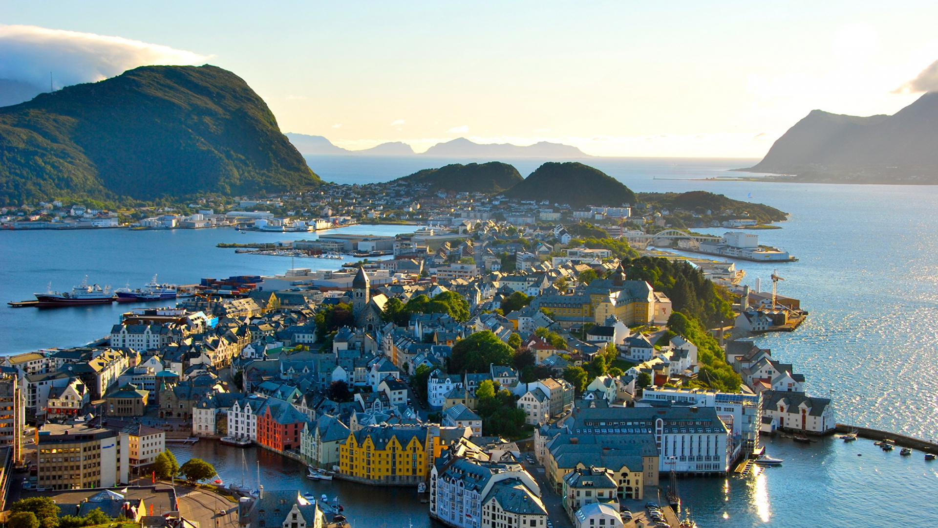 Lesund, 峡湾, 海岸, 旅游业, 大海 壁纸 1920x1080 允许