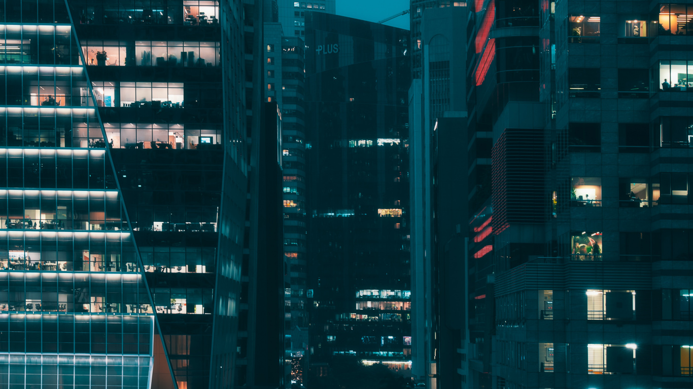 Gente Caminando en la Calle Durante la Noche. Wallpaper in 1366x768 Resolution