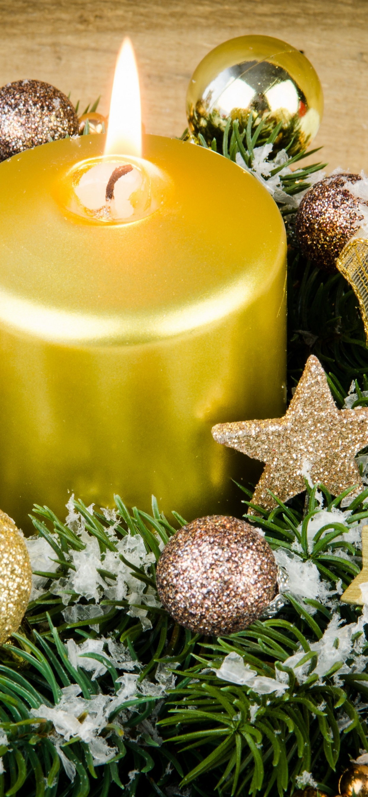 Weihnachten, Neujahr, Weihnachtsdekoration, Kerze, Blumenmuster. Wallpaper in 1242x2688 Resolution