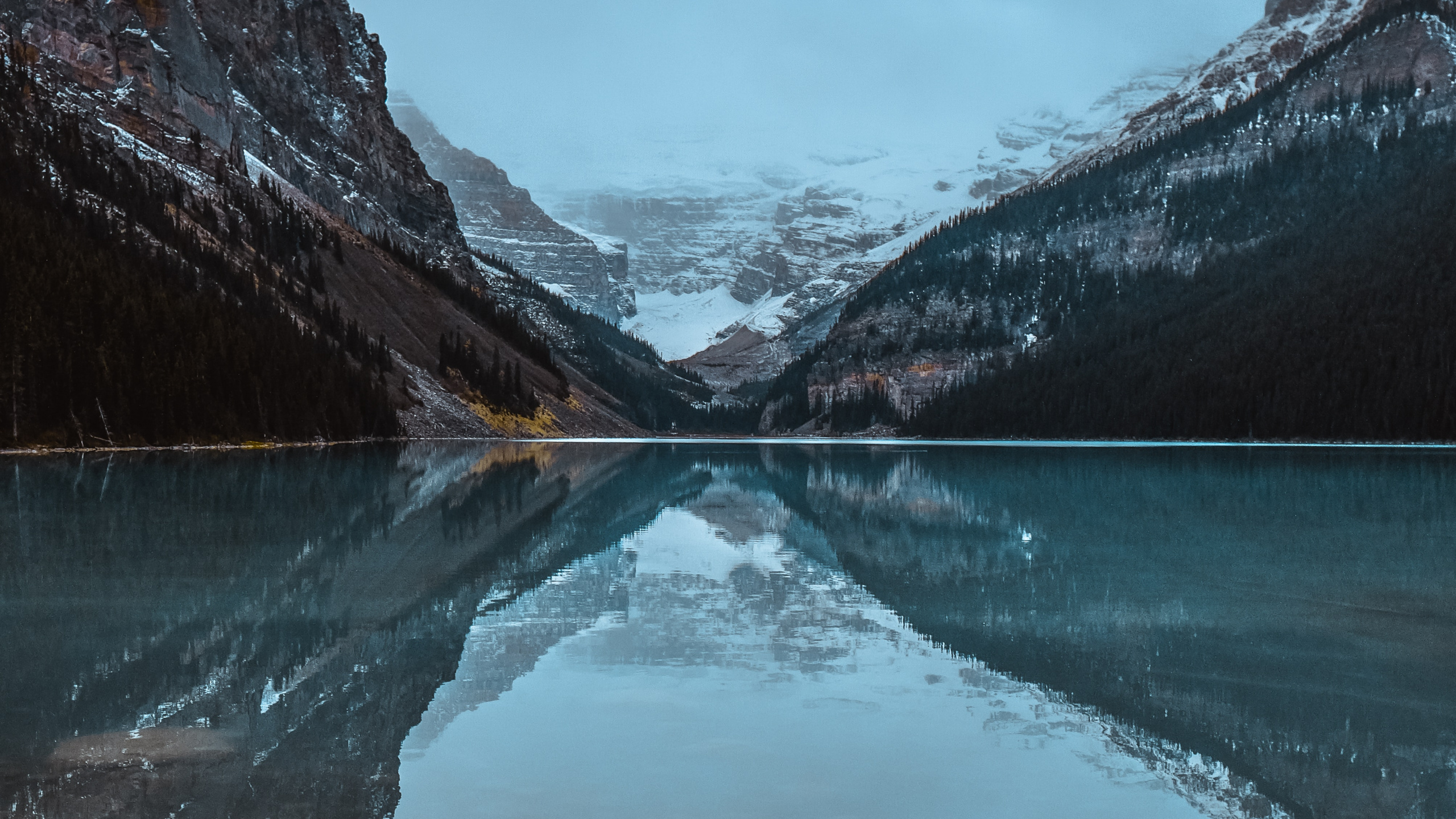Lake Louise, See, Natur, Bergigen Landschaftsformen, Reflexion. Wallpaper in 2560x1440 Resolution