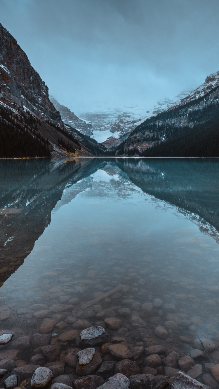 Lake Louise, See, Natur, Bergigen Landschaftsformen, Reflexion. Wallpaper in 750x1334 Resolution