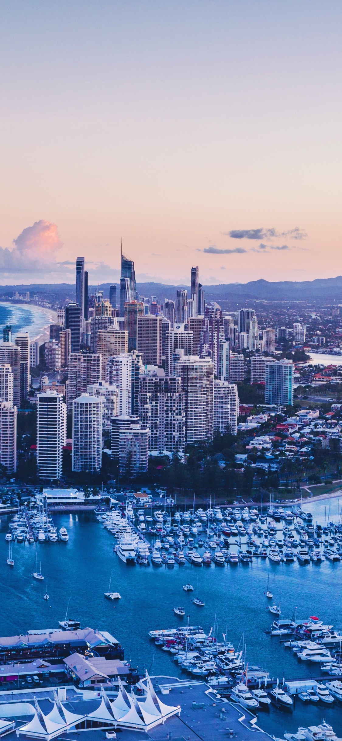 Gold Coast, Surfers Paradise Beach, Gold Coast Broadwater, Brisbane, South East Queensland. Wallpaper in 1125x2436 Resolution