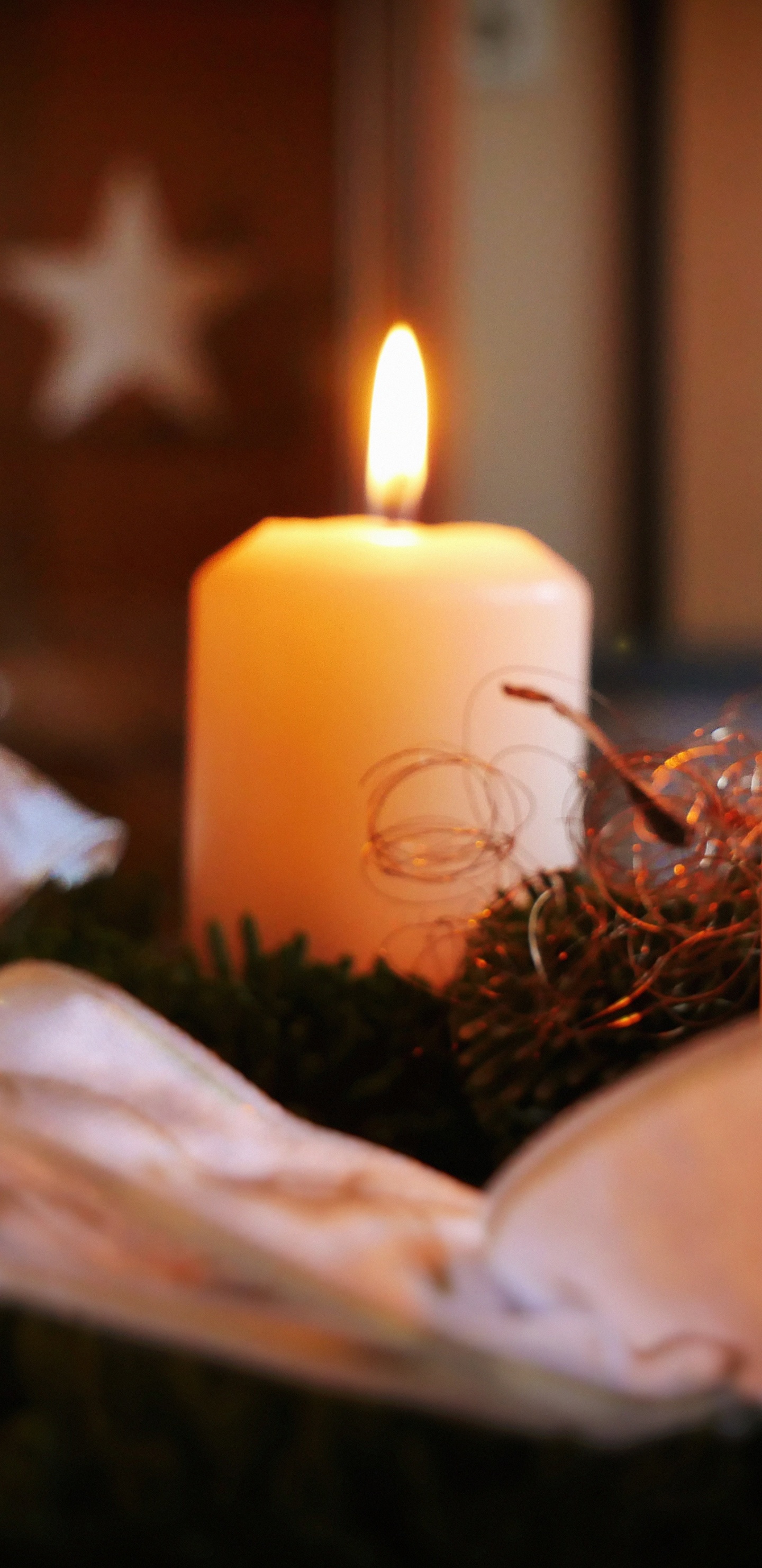 Bougie, Le Jour De Noël, Décoration de Noël, Éclairage, Lumière. Wallpaper in 1440x2960 Resolution