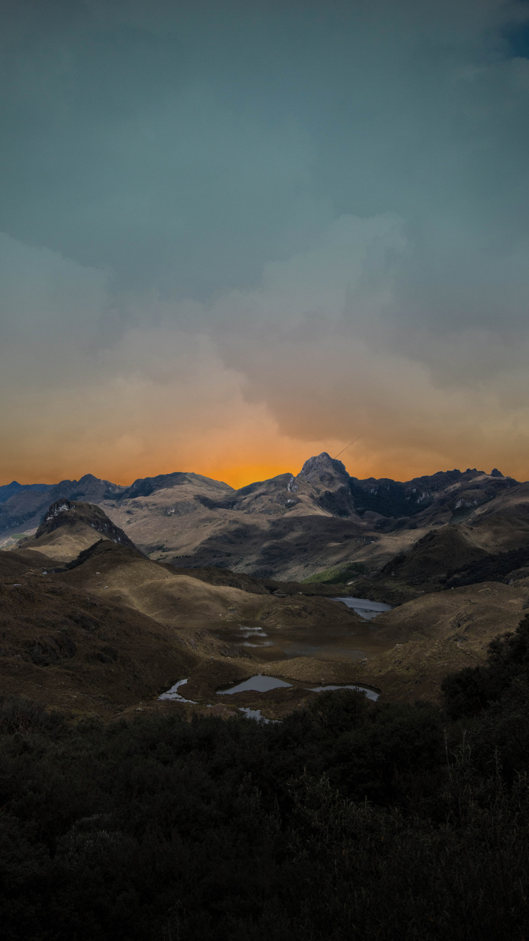 Mountainous Landforms, Mountain, Highland, Mountain Range, Cloud. Wallpaper in 750x1334 Resolution