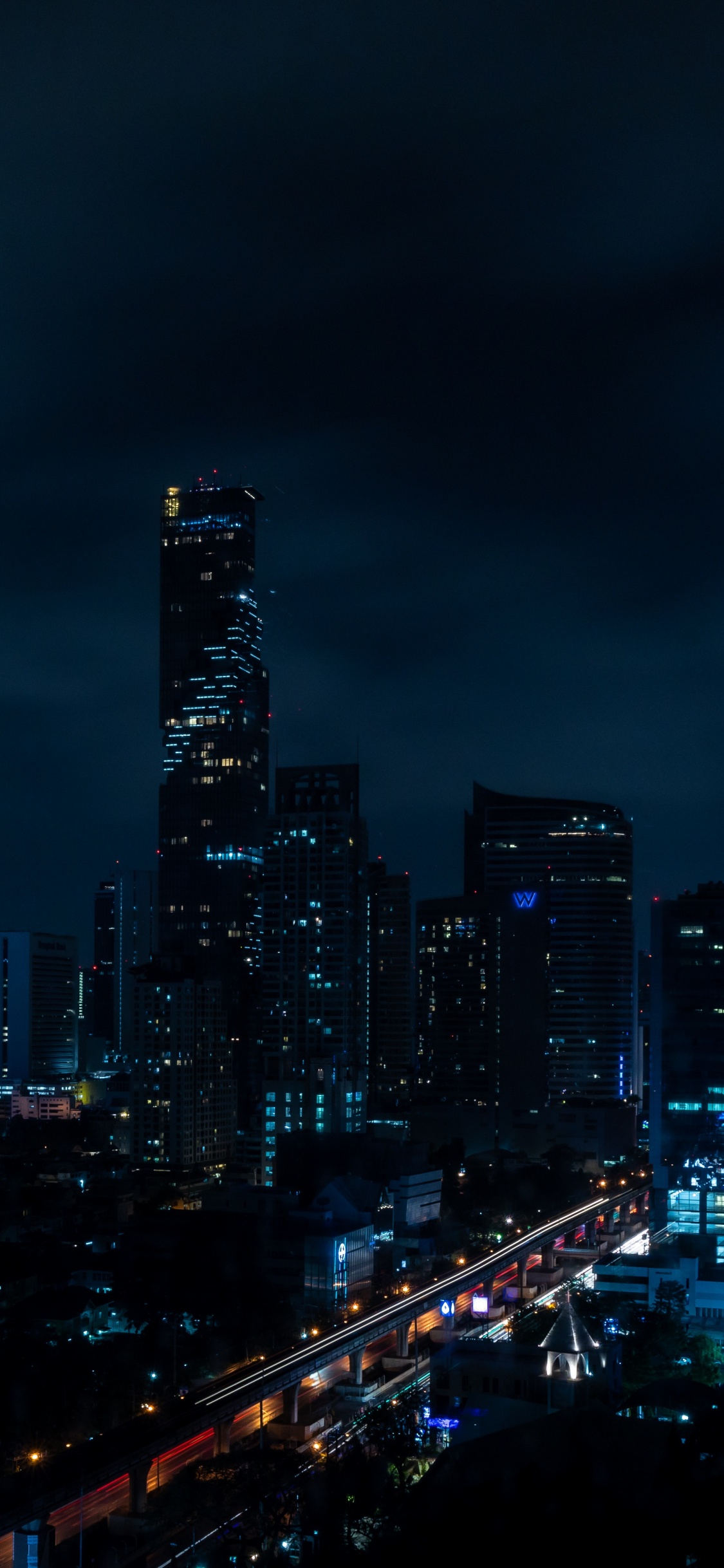 Skyline Der Stadt Bei Nacht Night. Wallpaper in 1125x2436 Resolution