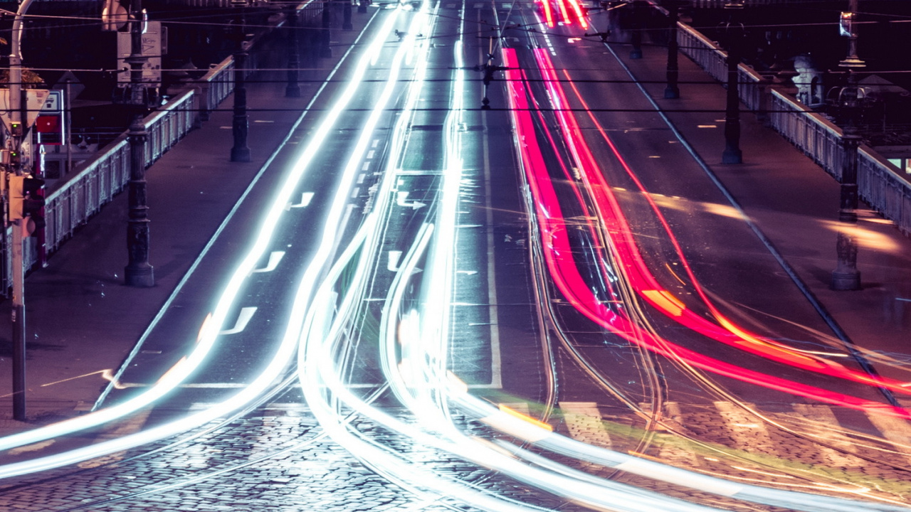 Exposition, Gebäude, Street Light, Automotive Lighting, Licht. Wallpaper in 1280x720 Resolution