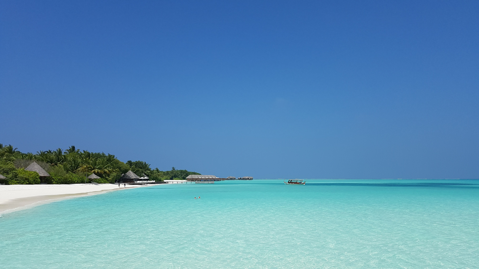 Blue Sea Under Blue Sky During Daytime. Wallpaper in 1920x1080 Resolution