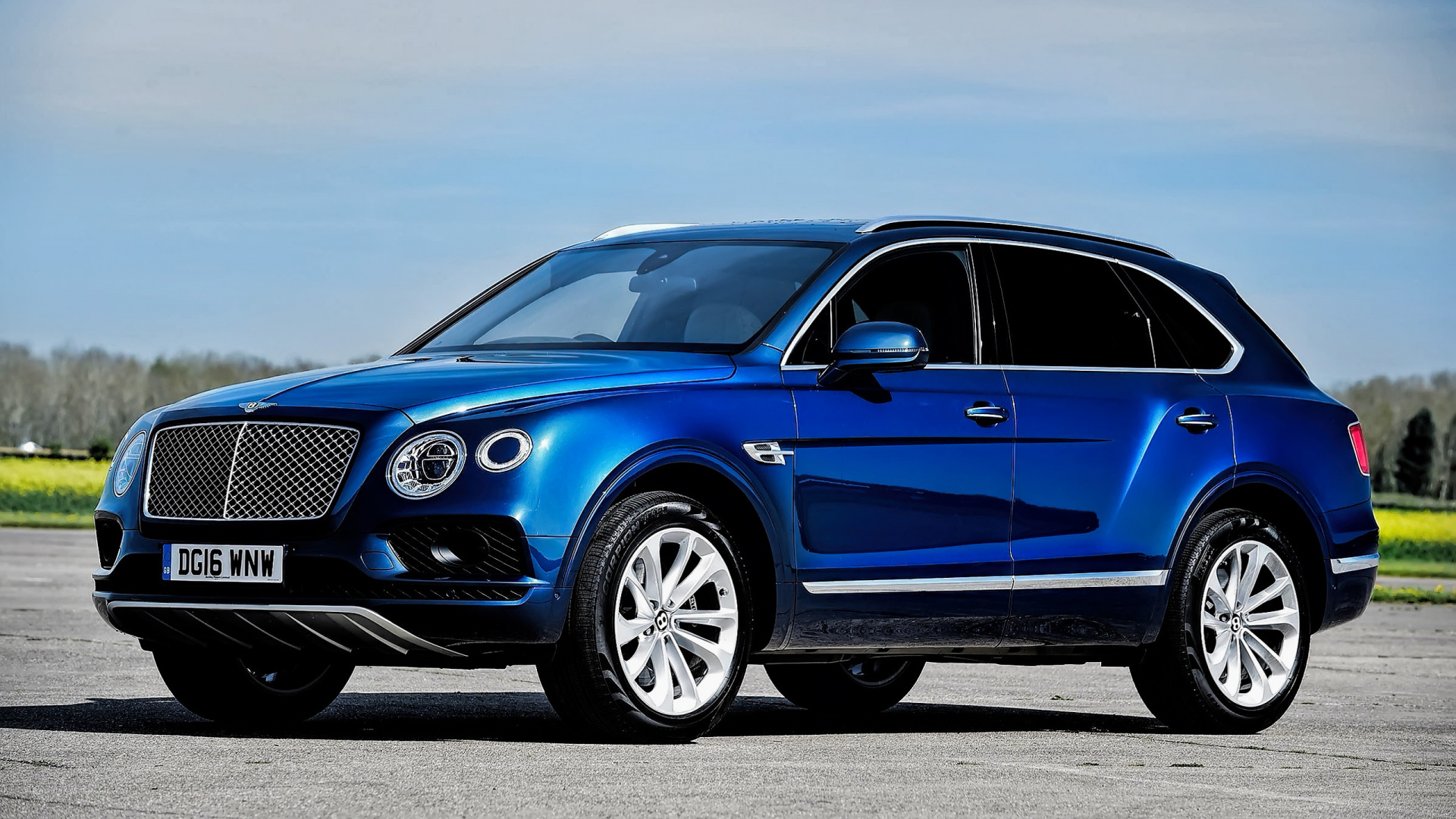 Blue Bmw x 6 on Road. Wallpaper in 1920x1080 Resolution